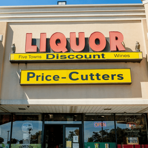 Five Towns Store Photo